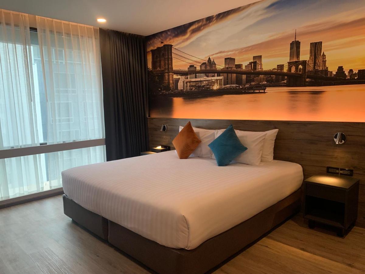 Manhattan Hotel Bangkok Exteriér fotografie